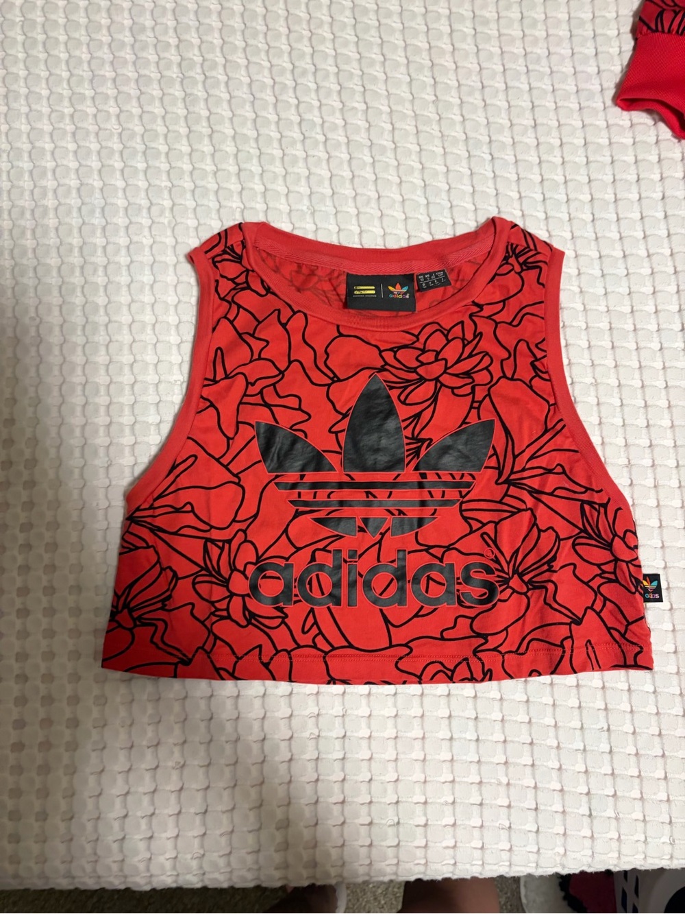 adidas originals Red Floral Crop Jacket Tank top pants Set Pharrell Williams - Picture 4 of 7